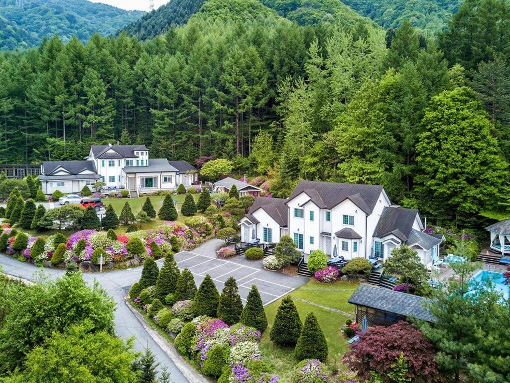 Pyeongchang Greenhill Pension Exterior photo